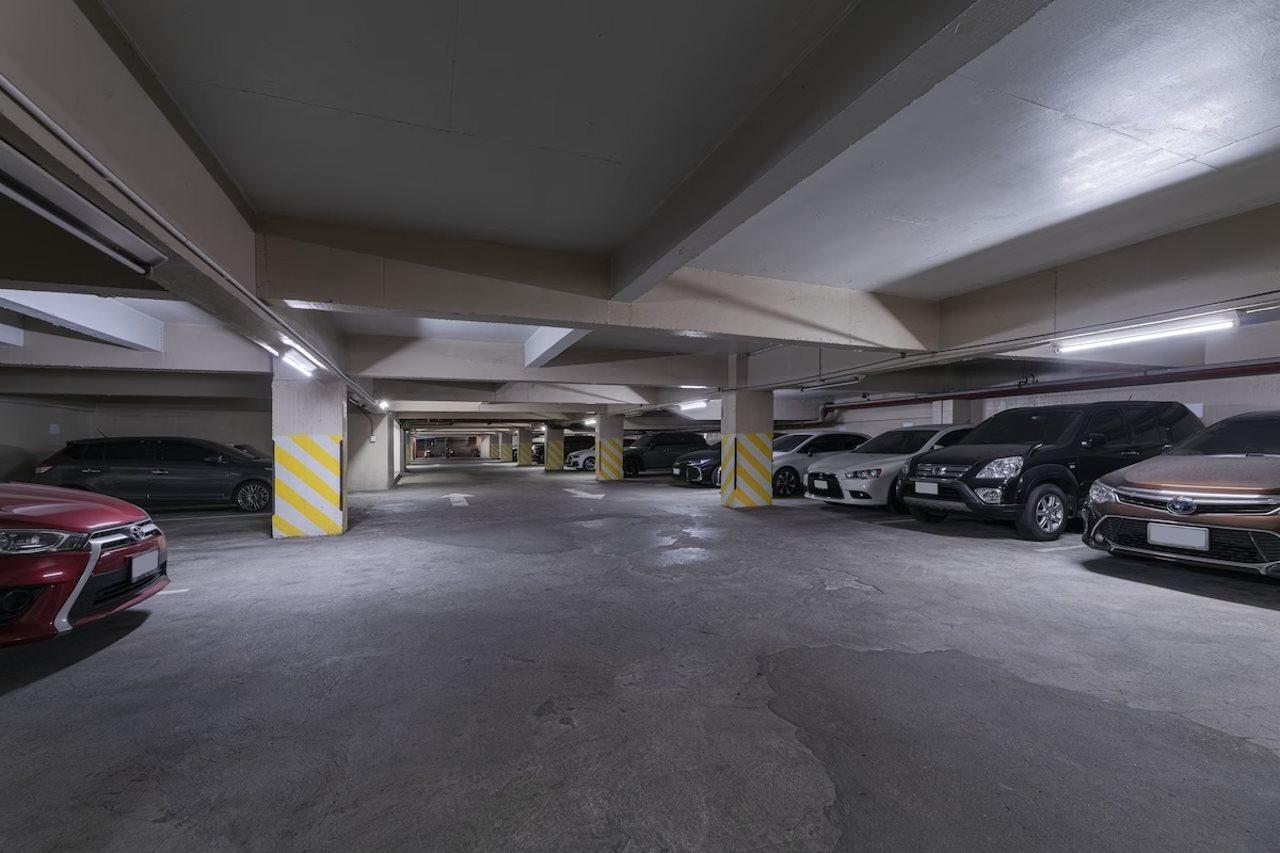 At115 By Rompo Mansion Hotel Bangkok Exterior photo