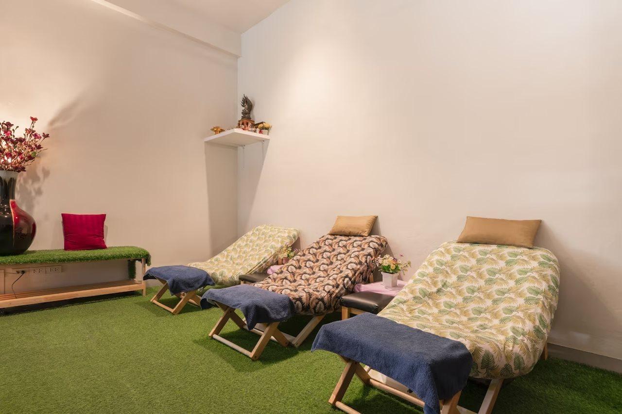 At115 By Rompo Mansion Hotel Bangkok Exterior photo