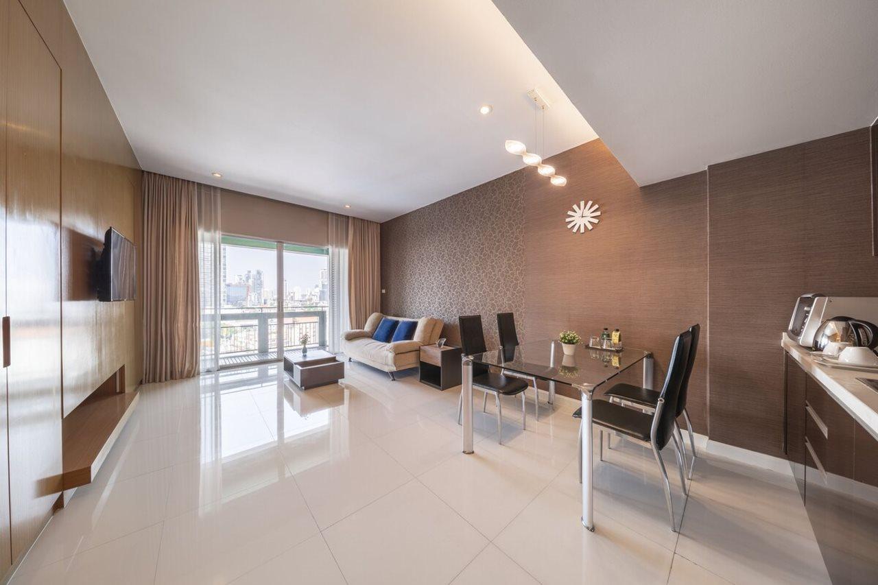 At115 By Rompo Mansion Hotel Bangkok Exterior photo